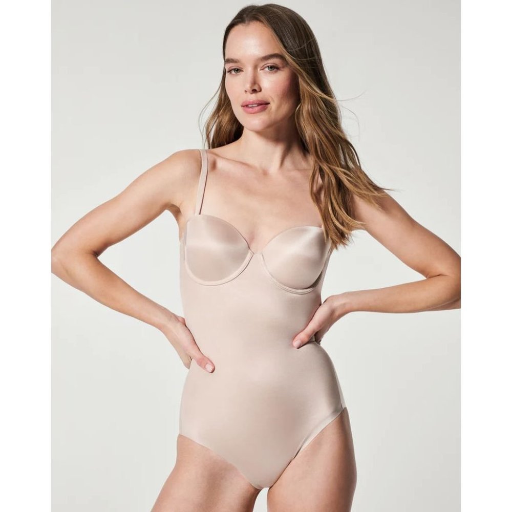 SPANX Suit Your Fancy Strapless Cupped Panty Bodysuit Champagne Beige Size M
